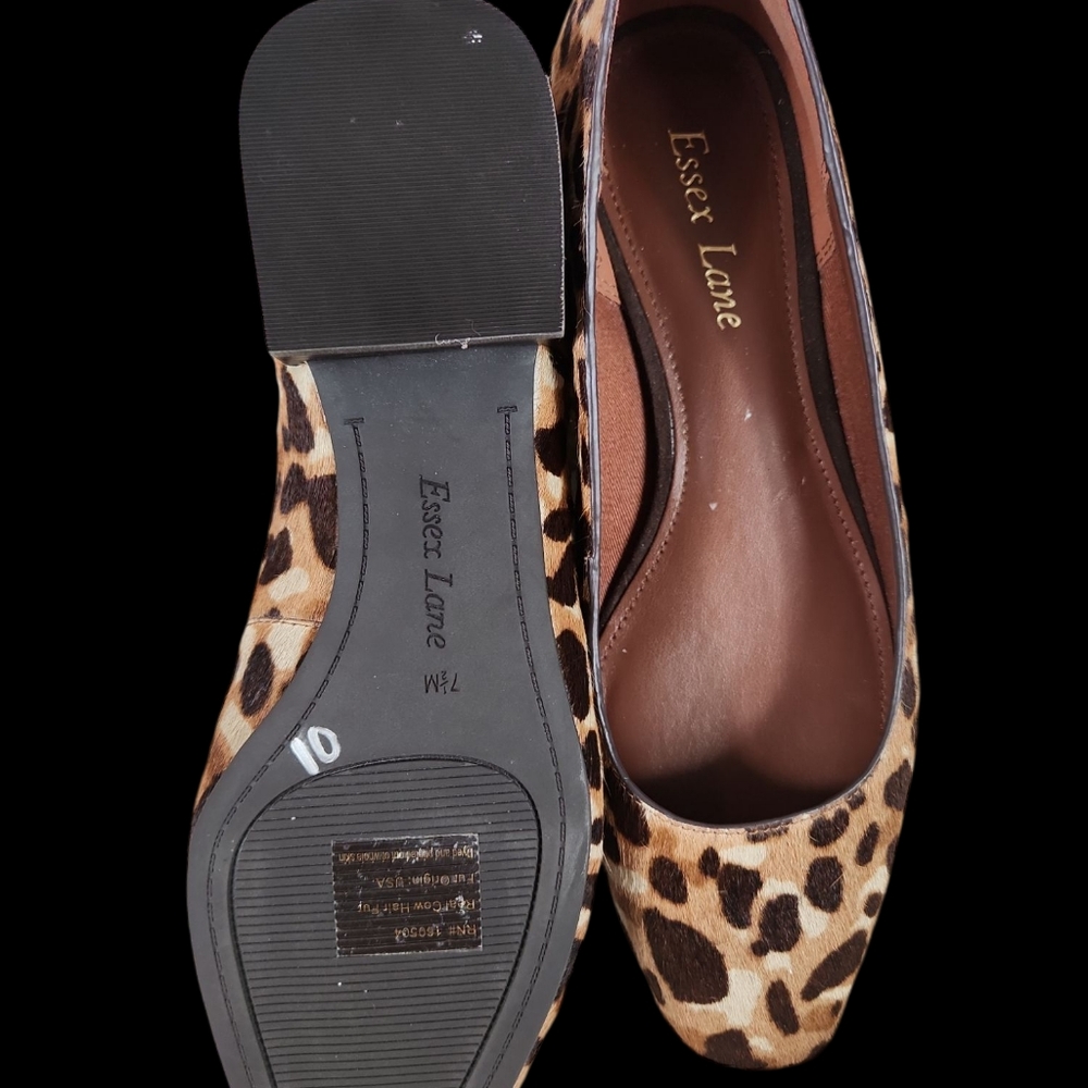 Essex Lane, women's Leopard print flat shoes, never worn,  size 7 1/2 M. - Picture 7 of 11